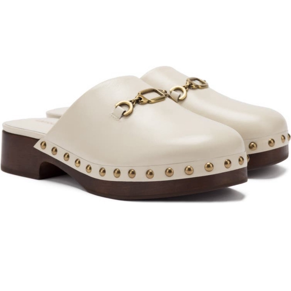 Larroudé Clogs